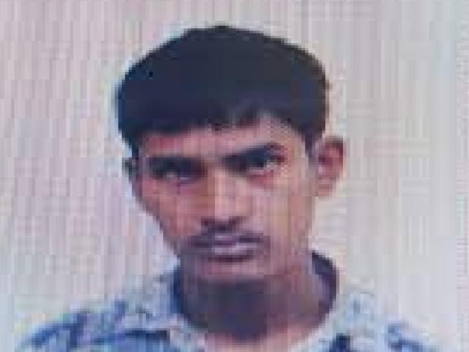 prisoners escaped by jumping over the sub jail wall In Kolhapur, police hunted | कोल्हापुरात सबजेलच्या भिंतीवरुन उडी टाकून कैदी पसार, पोलिसांकडून शोधाशोध prisoners escaped by jumping over the sub jail wall In Kolhapur, police hunted | कोल्हापुरात सबजेलच्या भिंतीवरुन उडी टाकून कैदी पसार, पोलिसांकडून शोधाशोध