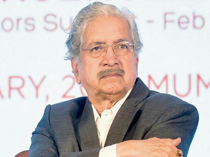 Subhash Desai was incensed at the use of English | इंग्रजीच्या वापरावर सुभाष देसाई भडकले Subhash Desai was incensed at the use of English | इंग्रजीच्या वापरावर सुभाष देसाई भडकले