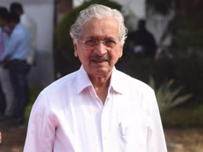 minister subhash desai speaks on chipi airport inauguration uddhav thackeray narayan rane | अनेक वर्षांनी योग आला, पण त्यासाठी पायगुणही असावा लागतो; चिपी विमानतळाच्या उद्घाटनाप्रसंगी सुभाष देसाईंची फटकेबाजी minister subhash desai speaks on chipi airport inauguration uddhav thackeray narayan rane | अनेक वर्षांनी योग आला, पण त्यासाठी पायगुणही असावा लागतो; चिपी विमानतळाच्या उद्घाटनाप्रसंगी सुभाष देसाईंची फटकेबाजी