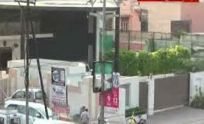 Legislative council, Runpull in Solapur Municipal Corporation | विधानपरिषदेत लक्षवेधी, सोलापूर महापालिकेत धावपळ