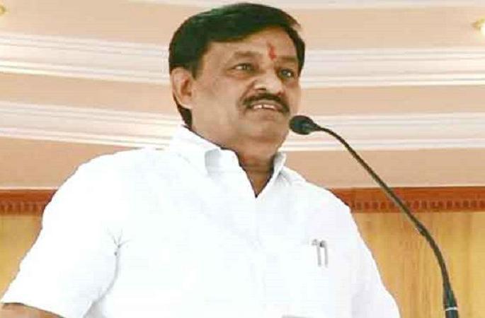 If you want to spread Sharad Pawar, leave the posts given by BJP; Subhash Deshmukh Santapale | 'भाजपामुळे मिळालेली पदं सोडा, मग खुशाल शरद पवारांचा प्रचार करा' If you want to spread Sharad Pawar, leave the posts given by BJP; Subhash Deshmukh Santapale | 'भाजपामुळे मिळालेली पदं सोडा, मग खुशाल शरद पवारांचा प्रचार करा'