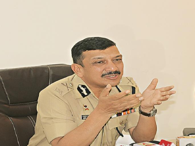 A big challenge to prevent ISIS and Naxal violence | इसिस आणि नक्षलींचा हिंसाचार रोखण्याचे मोठे आव्हान A big challenge to prevent ISIS and Naxal violence | इसिस आणि नक्षलींचा हिंसाचार रोखण्याचे मोठे आव्हान