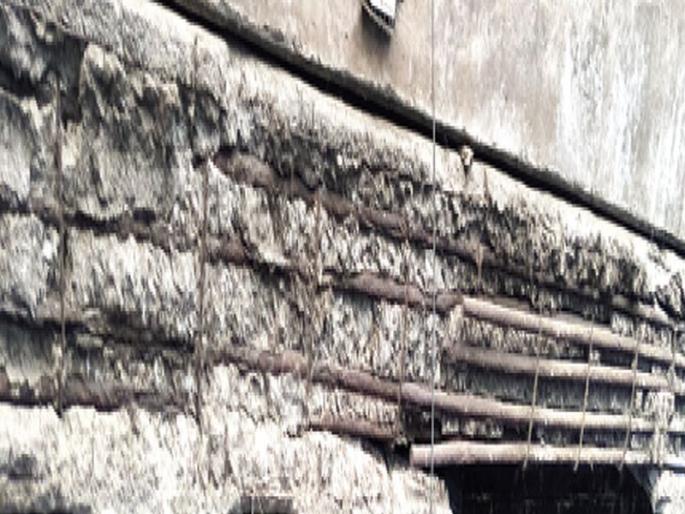 Sanjay Gandhi in Jogeshwari | जोगेश्वरीतील संजय गांधी सबवेला तडा Sanjay Gandhi in Jogeshwari | जोगेश्वरीतील संजय गांधी सबवेला तडा