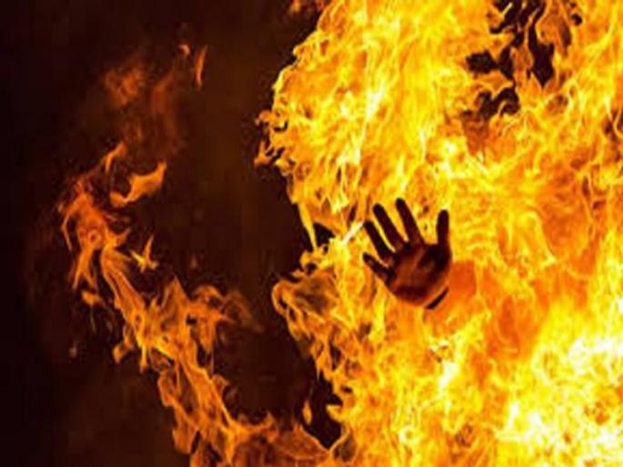 'After marriage, husband became addicted to alcohol, got married and ended his life by getting married' | 'लग्नानंतर पतीला लागले दारूचे व्यसन, त्रासाला कंटाळून विवाहितेने संपवलं जीवन' 'After marriage, husband became addicted to alcohol, got married and ended his life by getting married' | 'लग्नानंतर पतीला लागले दारूचे व्यसन, त्रासाला कंटाळून विवाहितेने संपवलं जीवन'