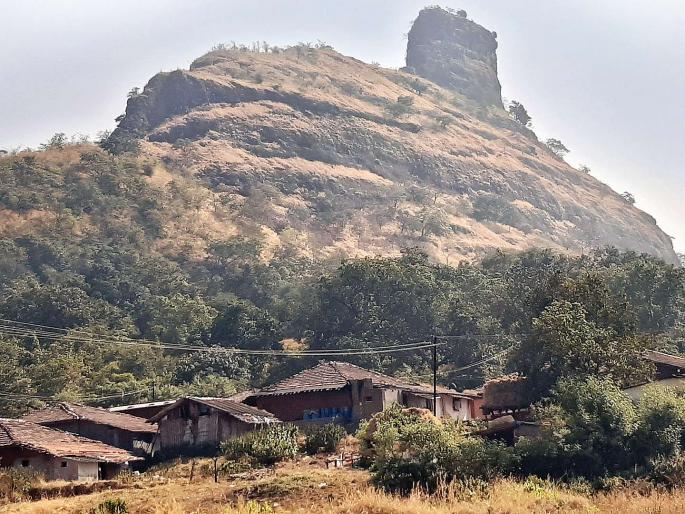 Kothaligada has no neglect of archeological department, no efforts for conservation | कोथळीगडाकडे पुरातत्त्व विभागाचे दुर्लक्ष, संवर्धनासाठी प्रयत्नच नाहीत