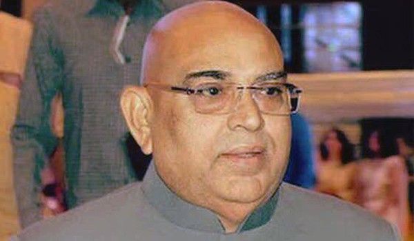 Misuse of national emblem by Sudhakar Deshmukh | सुधाकर देशामुखांकडून राजमुद्रेचा गैरवापर Misuse of national emblem by Sudhakar Deshmukh | सुधाकर देशामुखांकडून राजमुद्रेचा गैरवापर