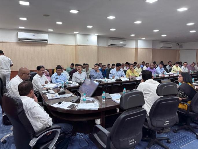residents of western suburbs should be alert to avoid any inconvenience during monsoon | पश्चिम उपनगरातील नागरिकांना पावसाळ्यात कुठलीही असुविधा होता कामा नये यासाठी सतर्क राहा residents of western suburbs should be alert to avoid any inconvenience during monsoon | पश्चिम उपनगरातील नागरिकांना पावसाळ्यात कुठलीही असुविधा होता कामा नये यासाठी सतर्क राहा