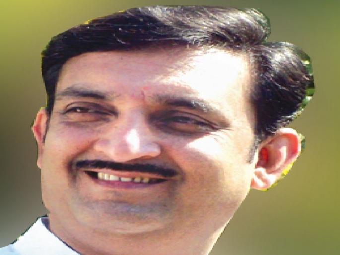 Although the suspension was canceled, the attendants 'no entry' | निलंबन रद्द झाले, तरी परिचारकांना ‘नो एन्ट्री’  Although the suspension was canceled, the attendants 'no entry' | निलंबन रद्द झाले, तरी परिचारकांना ‘नो एन्ट्री’