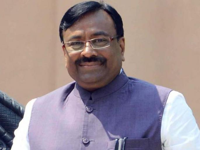 Maharashtra Vidhan Sabha speculation starts after bjp leader sudhir mungantiwar says You only have three months | Maharashtra Vidhan Sabha: तुम्हारा सिर्फ तीन महिने का वक्त रहा है; मुनगंटीवारांच्या वाक्यानं कान टवकारले, भुवया उंचावल्या Maharashtra Vidhan Sabha speculation starts after bjp leader sudhir mungantiwar says You only have three months | Maharashtra Vidhan Sabha: तुम्हारा सिर्फ तीन महिने का वक्त रहा है; मुनगंटीवारांच्या वाक्यानं कान टवकारले, भुवया उंचावल्या