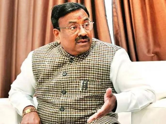 Half a dozen Chief Ministers in the state are Marathas, so how do you talk to OBC leaders? Sudhir Mungantiwar's question | राज्यात अर्धा डझन मुख्यमंत्री मराठा, मग ओबीसी नेत्यांना कसे बोलताय? मुनगंटीवारांचा सवाल Half a dozen Chief Ministers in the state are Marathas, so how do you talk to OBC leaders? Sudhir Mungantiwar's question | राज्यात अर्धा डझन मुख्यमंत्री मराठा, मग ओबीसी नेत्यांना कसे बोलताय? मुनगंटीवारांचा सवाल