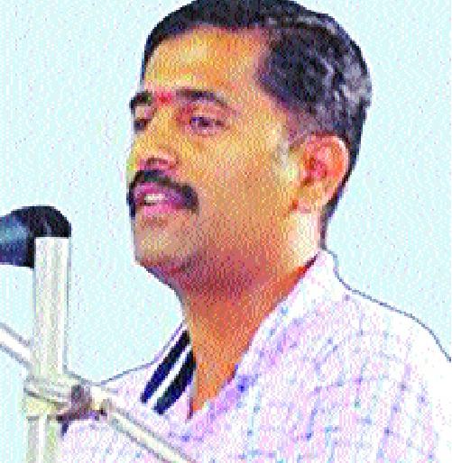 In the case of the explosives, the three arrested in Kolhapur - - SIT will take possession of the possession | स्फोटके प्रकरणातील तिघांची कोल्हापुरात ये-जा--‘एसआयटी’ घेणार ताबा In the case of the explosives, the three arrested in Kolhapur - - SIT will take possession of the possession | स्फोटके प्रकरणातील तिघांची कोल्हापुरात ये-जा--‘एसआयटी’ घेणार ताबा