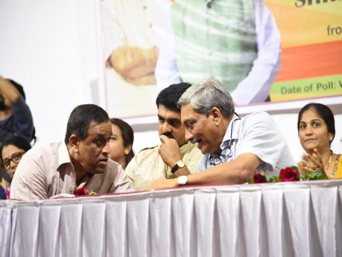 Vijay Sardesai is more closer to Goa CM Manohar Parrikar than sudin dhawalikar ? | सरकारमध्ये सुदिनपेक्षा मनोहर पर्रीकरांना विजय लाडके? Vijay Sardesai is more closer to Goa CM Manohar Parrikar than sudin dhawalikar ? | सरकारमध्ये सुदिनपेक्षा मनोहर पर्रीकरांना विजय लाडके?