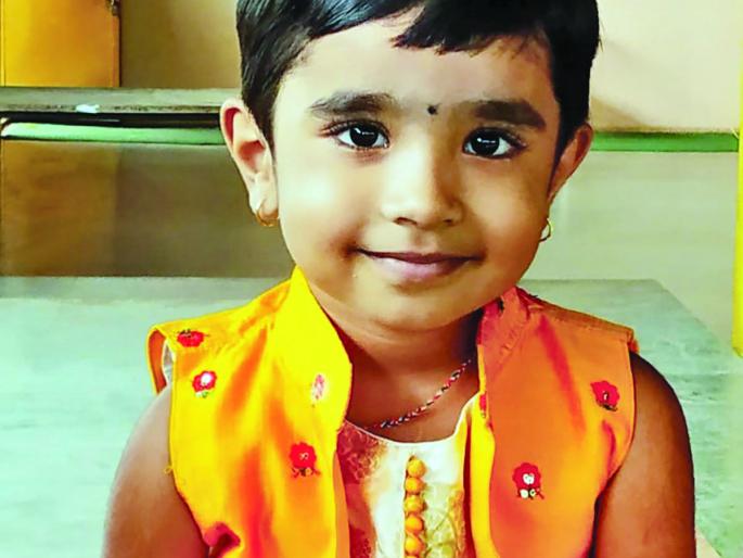 coron | corona in ratnagiri- चिमुरडीने वाचविले एका बालकाला, प्रसंगावधानामुळे होत आहे कौतुक coron | corona in ratnagiri- चिमुरडीने वाचविले एका बालकाला, प्रसंगावधानामुळे होत आहे कौतुक