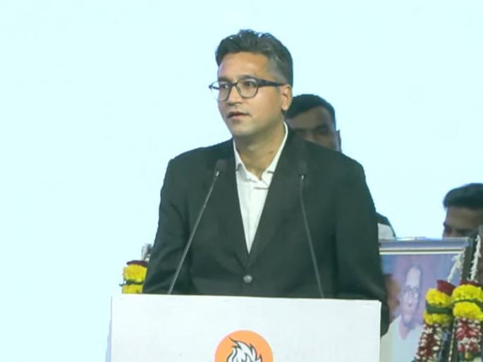 What is the difference between political and legislative parties?; Uddhav Thackeray's lawyers made it clear | राजकीय आणि विधिमंडळ पक्ष यात फरक काय?; उद्धव ठाकरेंच्या वकिलांनी स्पष्ट समजावलं What is the difference between political and legislative parties?; Uddhav Thackeray's lawyers made it clear | राजकीय आणि विधिमंडळ पक्ष यात फरक काय?; उद्धव ठाकरेंच्या वकिलांनी स्पष्ट समजावलं