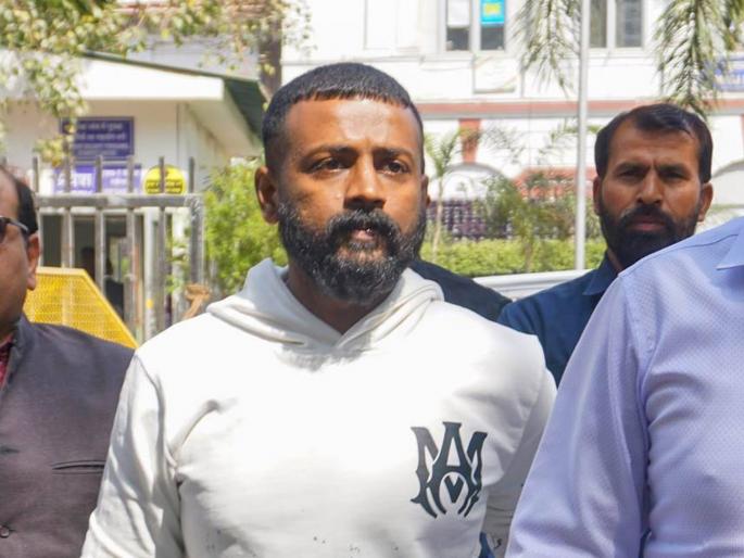 Sukesh Chandrashekhar Writes Jail DG, Wish to donate 5 crores to prisoners on their birthday | महाठग सुकेश चंद्रशेखरचं पुन्हा पत्र; वाढदिवसाला 'त्या' कैद्यांना ५ कोटी दान करण्याची इच्छा Sukesh Chandrashekhar Writes Jail DG, Wish to donate 5 crores to prisoners on their birthday | महाठग सुकेश चंद्रशेखरचं पुन्हा पत्र; वाढदिवसाला 'त्या' कैद्यांना ५ कोटी दान करण्याची इच्छा