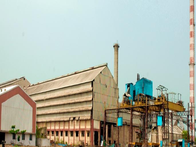 Solanke sugar factory workers go on hunger strike during Diwali; Six months' salary exhausted | सोळंके कारखान्याच्या कर्मचाऱ्यांवर ऐन दिवाळीत उपासमारीची वेळ; सहा महिन्यांचे वेतन थकले Solanke sugar factory workers go on hunger strike during Diwali; Six months' salary exhausted | सोळंके कारखान्याच्या कर्मचाऱ्यांवर ऐन दिवाळीत उपासमारीची वेळ; सहा महिन्यांचे वेतन थकले