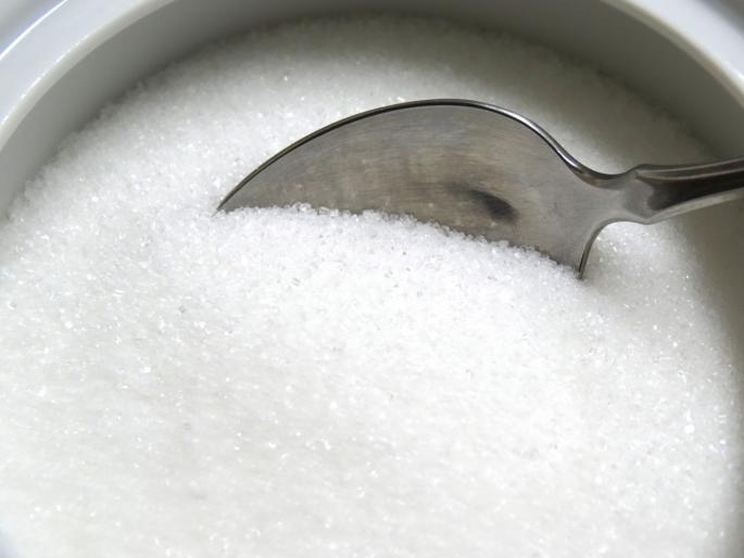 Pak Sugar in Mumbai: Import of Thirty Thousand Quintal - Sugar Prices Get Screwed | पाकची साखर मुंबईत : तीस हजार क्विंटलची आयात- साखरेचे दर गडगडले Pak Sugar in Mumbai: Import of Thirty Thousand Quintal - Sugar Prices Get Screwed | पाकची साखर मुंबईत : तीस हजार क्विंटलची आयात- साखरेचे दर गडगडले