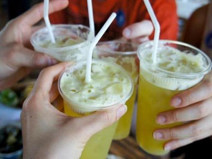 These are the disadvantages to drink sugarcane | उसाचा रस पिण्याचे हे आहेत तोटे, कुणी राहावं सावध !