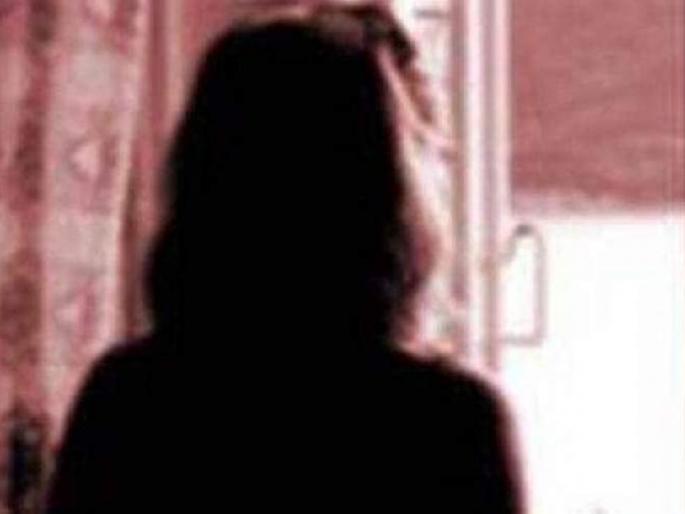 Doubts on wife's character; Suicide of married, crimes against relatives including husband | पत्नीवर चारित्र्यावर संशय; विवाहितेची आत्महत्या, पतीसह नातेवाइकांवर गुन्हे Doubts on wife's character; Suicide of married, crimes against relatives including husband | पत्नीवर चारित्र्यावर संशय; विवाहितेची आत्महत्या, पतीसह नातेवाइकांवर गुन्हे