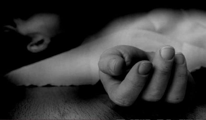 Shocking; Married woman commits suicide after refusing to attend school | धक्कादायक; शाळा शिकू न दिल्याने विवाहित महिलेची आत्महत्या Shocking; Married woman commits suicide after refusing to attend school | धक्कादायक; शाळा शिकू न दिल्याने विवाहित महिलेची आत्महत्या