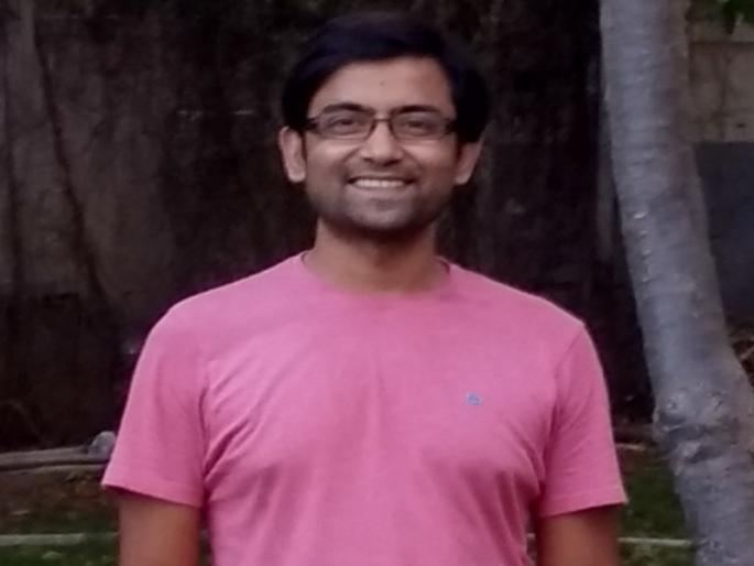 Shocking incident: man getting jump from eighth floor | धक्कादायक घटना : भूत दिसत असल्याचे सांगत आठव्या मजल्यावरून उडी !