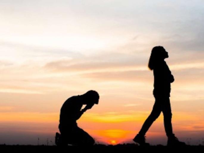 young men committed suicide after girlfriend refuse to marry | अंत्यसंस्काराला गर्लफ्रेंडला बोलवा, असे सांगत त्याने केली आत्महत्या young men committed suicide after girlfriend refuse to marry | अंत्यसंस्काराला गर्लफ्रेंडला बोलवा, असे सांगत त्याने केली आत्महत्या