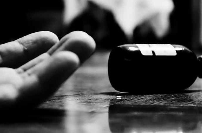 Aravi woman committed suicide in Nagpur | आर्वीतील महिलेची नागपुरात आत्महत्या : मित्राकडून अपेक्षाभंग Aravi woman committed suicide in Nagpur | आर्वीतील महिलेची नागपुरात आत्महत्या : मित्राकडून अपेक्षाभंग