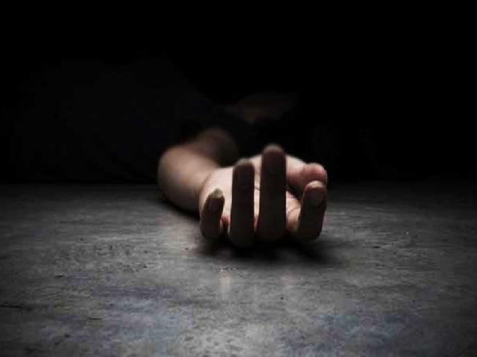 committed Suicide of woman jumping from 13th floor | धक्कादायक! तेराव्या मजल्यावरून उडी घेत महिलेची आत्महत्या committed Suicide of woman jumping from 13th floor | धक्कादायक! तेराव्या मजल्यावरून उडी घेत महिलेची आत्महत्या