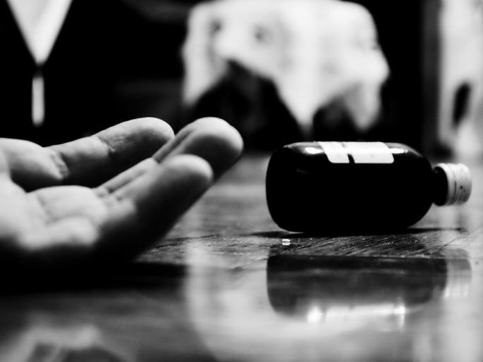 man Ends His Life With Three Daughters After Loses Much Money In Betting on ipl matches | आयपीएलवरील सट्ट्यामुळे कुटुंब उद्ध्वस्त; वडिलांची तीन मुलींसह विष खाऊन आत्महत्या