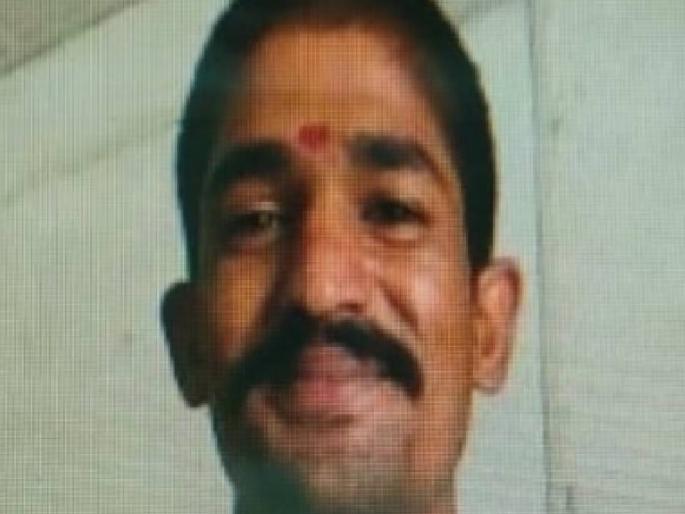 Suspected accused in the murder escaped from Sangli Jail | पोलिसांच्या हातावर दिली तुरी; सांगली कारागृहातून खूनातील संशयित आरोपी पळाला Suspected accused in the murder escaped from Sangli Jail | पोलिसांच्या हातावर दिली तुरी; सांगली कारागृहातून खूनातील संशयित आरोपी पळाला