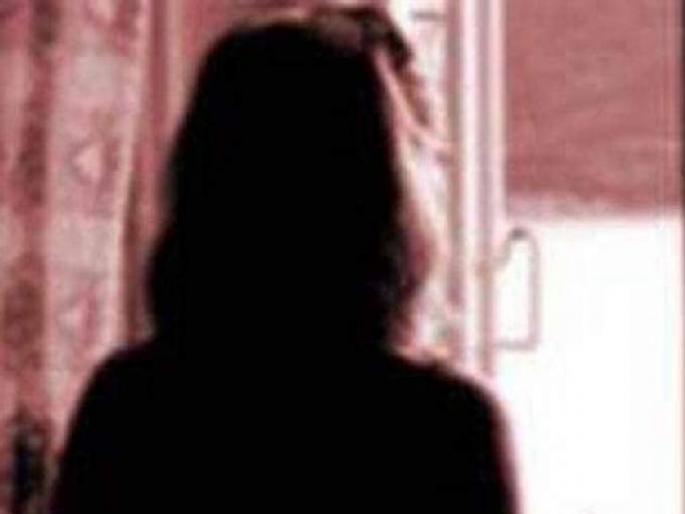 Engineering student commits suicide in hostel | अभियांत्रिकीच्या विद्यार्थिनीची वसतिगृहात आत्महत्या Engineering student commits suicide in hostel | अभियांत्रिकीच्या विद्यार्थिनीची वसतिगृहात आत्महत्या