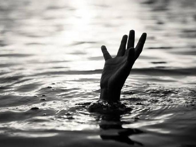 auto driver attempt Suicide due to insult and beating | ऑटोचालकाची आत्महत्या, मारहाण करून अपमानित केल्याने उचलले कठोर पाऊल auto driver attempt Suicide due to insult and beating | ऑटोचालकाची आत्महत्या, मारहाण करून अपमानित केल्याने उचलले कठोर पाऊल