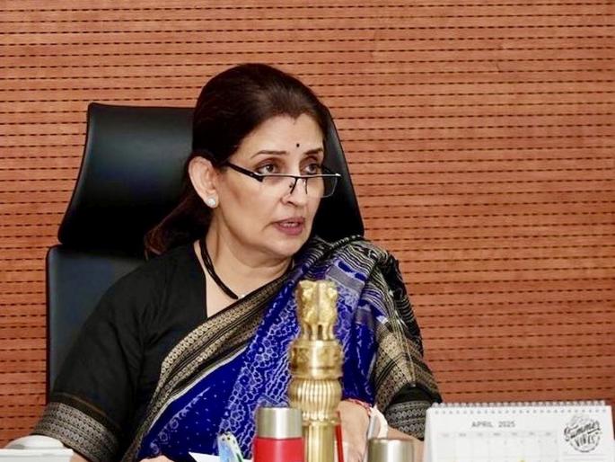 Non-bailable warrant issued against Sujata Saunik; High Court takes serious note of contempt | सुजाता सौनिकांविरुद्ध अजामीनपात्र वॉरंट; उच्च न्यायालयाने घेतली अवमानाची गंभीर दखल Non-bailable warrant issued against Sujata Saunik; High Court takes serious note of contempt | सुजाता सौनिकांविरुद्ध अजामीनपात्र वॉरंट; उच्च न्यायालयाने घेतली अवमानाची गंभीर दखल