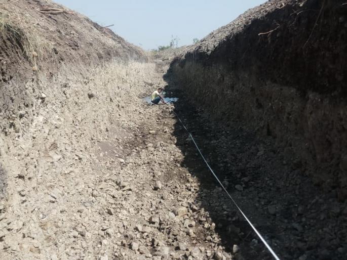 After the machine's availability, the speed at Sujalam, Suffalam | मशीनच्या उपलब्धतेनंतर 'सुजलाम, सुफलाम'ला वेग After the machine's availability, the speed at Sujalam, Suffalam | मशीनच्या उपलब्धतेनंतर 'सुजलाम, सुफलाम'ला वेग