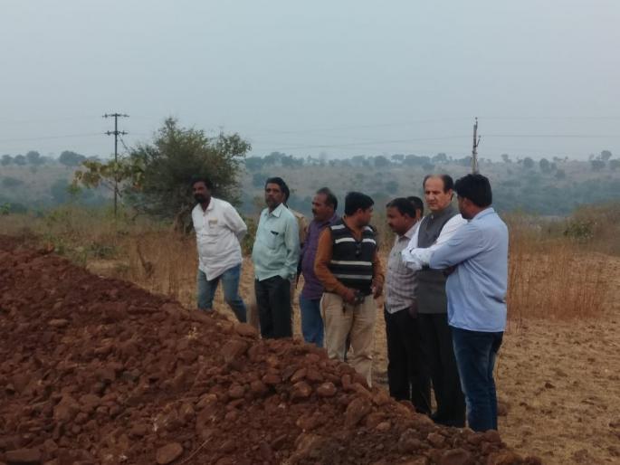 Launch of water conservation work in Karanjha taluka | ‘सुजलाम, सुफलाम’अंतर्गत कारंजा तालुक्यात जलसंधारण कामाचा शुभारंभ Launch of water conservation work in Karanjha taluka | ‘सुजलाम, सुफलाम’अंतर्गत कारंजा तालुक्यात जलसंधारण कामाचा शुभारंभ