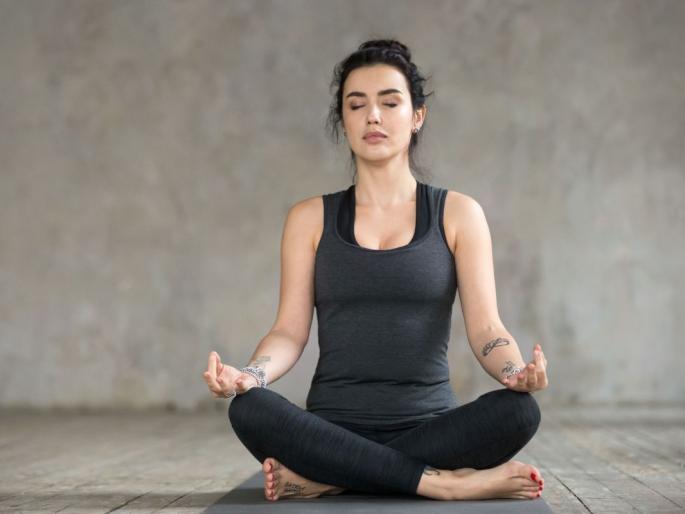 Fitness Mantra: Sit quietly in one place and do Sukhasana. Many problems of physical and mental health should cure. Sukhasana have this power. | एका जागी शांत बसा, आजार छु मंतर! खरं नाही वाटत, सुखासनात बसून तर पाहा