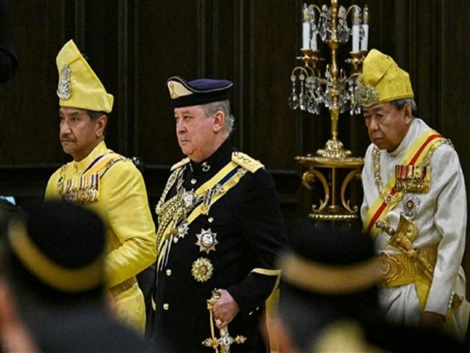 Private Army, Boeing, Jet and 300 Luxury Cars..., Who is the New King of Malaysia Sultan Ibrahim Iskandar? | खाजगी लष्कर, बोईंग, जेट आणि ३०० लक्झरी कार..., कोण आहे मलेशियाचा नवा राजा सुलतान इब्राहिम इस्कंदर? Private Army, Boeing, Jet and 300 Luxury Cars..., Who is the New King of Malaysia Sultan Ibrahim Iskandar? | खाजगी लष्कर, बोईंग, जेट आणि ३०० लक्झरी कार..., कोण आहे मलेशियाचा नवा राजा सुलतान इब्राहिम इस्कंदर?