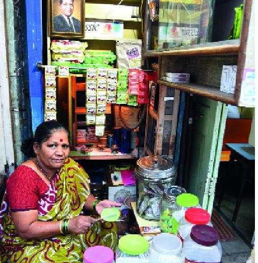 Trench suaman 'pan' Jiddi Business: The contribution to the world | पानटपरीतही तार्इंचे सु‘मन’ रमले! जिद्दीने व्यवसाय : संसाराला हातभार