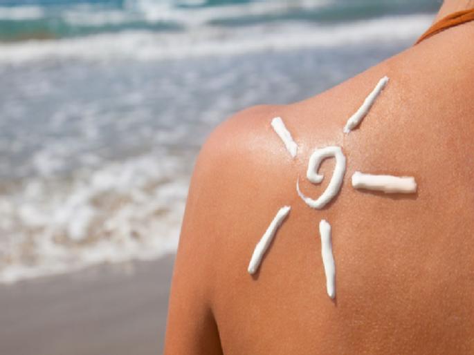 Summer special Sunny sunlight can be dangerous for the skin know the risk and treatment | त्वचेसाठी घातक ठरतं प्रखर ऊन; अशी घ्या काळजी Summer special Sunny sunlight can be dangerous for the skin know the risk and treatment | त्वचेसाठी घातक ठरतं प्रखर ऊन; अशी घ्या काळजी
