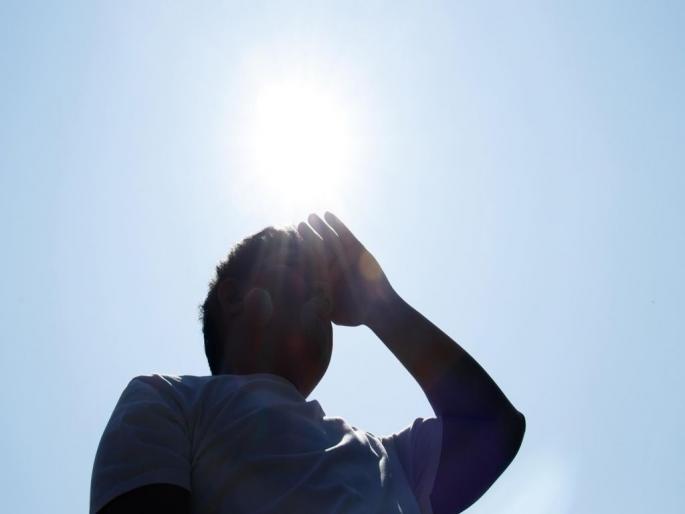 Three victims of heat stroke in three days! The administration says let the autopsy report come | तीन दिवसांत उष्माघाताचे तीन बळी! प्रशासन म्हणते शवविच्छेदन अहवाल येऊद्या Three victims of heat stroke in three days! The administration says let the autopsy report come | तीन दिवसांत उष्माघाताचे तीन बळी! प्रशासन म्हणते शवविच्छेदन अहवाल येऊद्या