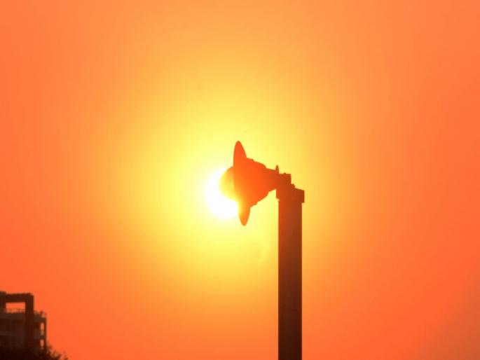 Cold fall; Relief for Nashik | थंडीचा जोर झाला कमी; नाशिककरांना दिलासा Cold fall; Relief for Nashik | थंडीचा जोर झाला कमी; नाशिककरांना दिलासा