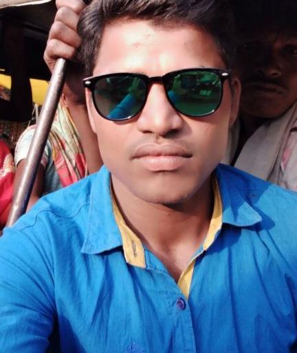 Two workers died, two seriously due to suffocation | दोन कामगारांचा गुदमरून मृत्यू,दोघे गंभीर Two workers died, two seriously due to suffocation | दोन कामगारांचा गुदमरून मृत्यू,दोघे गंभीर