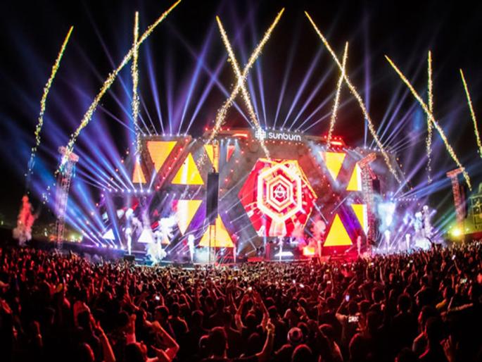 Sunburn sound permission updates | मध्यरात्रीपर्यंत धुडगूस घालण्यास सनबर्नला मोकळीक? Sunburn sound permission updates | मध्यरात्रीपर्यंत धुडगूस घालण्यास सनबर्नला मोकळीक?