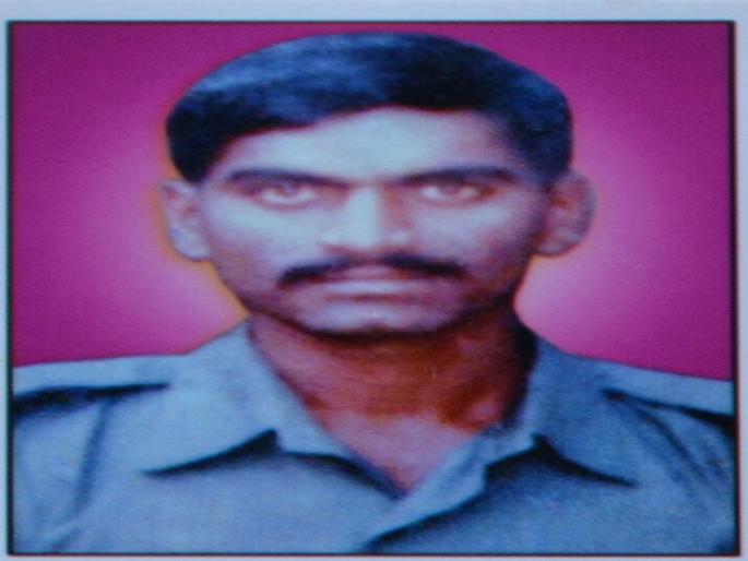 We shouted! : Operation 'Rino's Lion, Sunil Sable | शूरा आम्ही वंदिले! : आॅपरेशन ‘रिनो’का शेर, सुनील साबळे