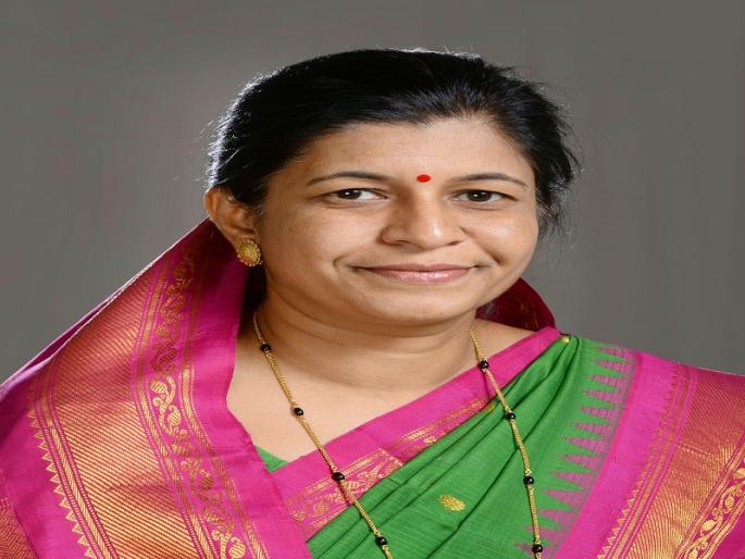 Nevasa Panchayat Samiti chairman Sunita Gadak resigns for Maratha reservation | मराठा आरक्षणासाठी नेवासा पंचायत समितीच्या सभापती सुनीता गडाख यांचा राजीनामा Nevasa Panchayat Samiti chairman Sunita Gadak resigns for Maratha reservation | मराठा आरक्षणासाठी नेवासा पंचायत समितीच्या सभापती सुनीता गडाख यांचा राजीनामा