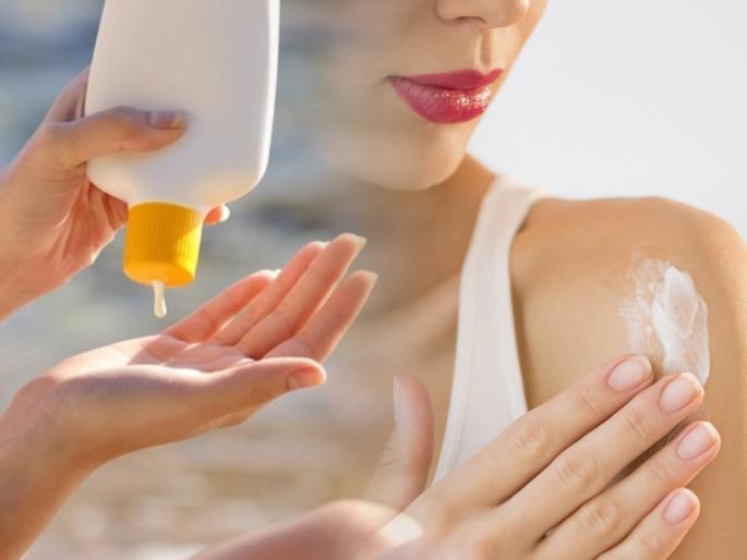 Sunscreen lotion is applied, but what if it has a bad effect? 10 rules for applying sunscreen lotion | सनस्क्रीन लोशन तर लावताय, पण वाईट परिणाम झाला तर? सनस्क्रीन लोशन लावण्याचे 10 नियम
