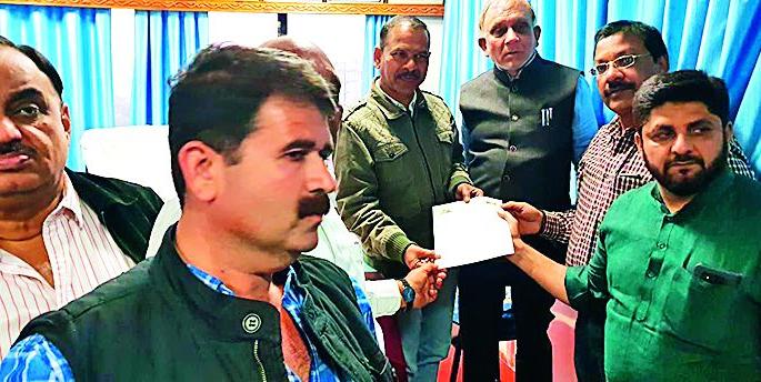 Frugality among traders due to the attack on Godpiece Suppliers in Nagpur | नागपुरात सुपारी गोदामावरील धाडीमुळे व्यापाऱ्यांमध्ये रोष Frugality among traders due to the attack on Godpiece Suppliers in Nagpur | नागपुरात सुपारी गोदामावरील धाडीमुळे व्यापाऱ्यांमध्ये रोष