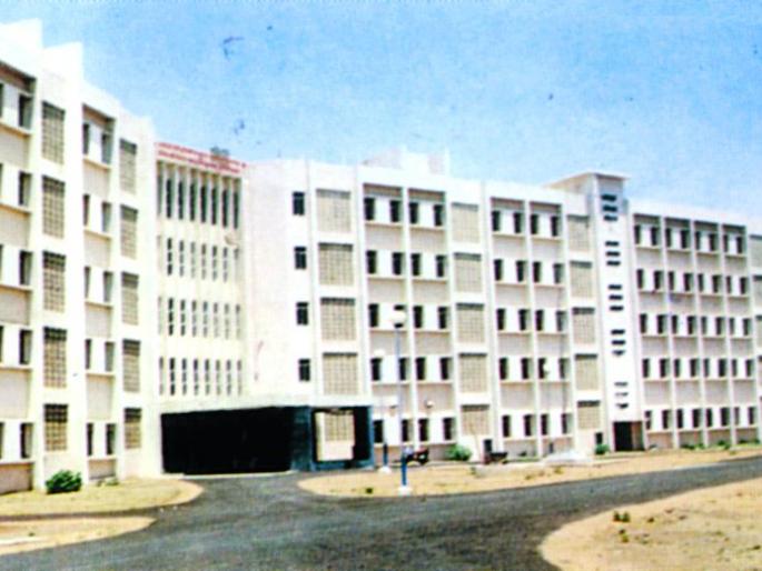 Decision on appointment of Dean in Mayo hospital and OSD in super in two weeks | नागपुरातील मेयो इस्पितळात डीन, सुपरमध्ये ओएसडी नियुक्तीवर दोन आठवड्यांत निर्णय Decision on appointment of Dean in Mayo hospital and OSD in super in two weeks | नागपुरातील मेयो इस्पितळात डीन, सुपरमध्ये ओएसडी नियुक्तीवर दोन आठवड्यांत निर्णय