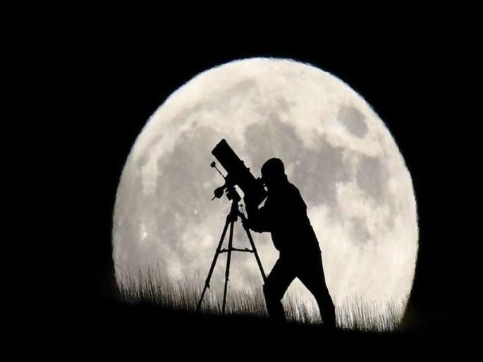 Superman will appear on the Sunday night! Know the name of this superman? | येत्या रविवारी रात्री दिसणार सुपरमून ! जाणून घ्या का म्हणतात याला सुपरमून ? Superman will appear on the Sunday night! Know the name of this superman? | येत्या रविवारी रात्री दिसणार सुपरमून ! जाणून घ्या का म्हणतात याला सुपरमून ?