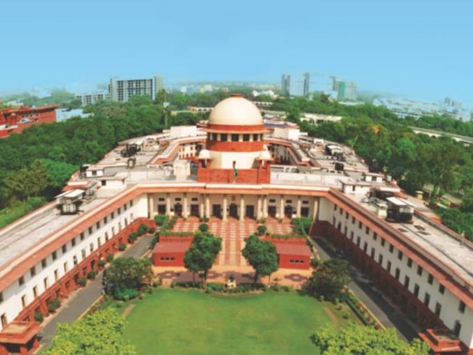 Is it appropriate to roll out a red carpet to welcome intruders into the country?, the Supreme Court asked. | देशात घुसखोरांच्या स्वागतासाठी लाल गालीचा अंथरणे योग्य आहे का?, सुप्रीम  कोर्टाने विचारला सवाल